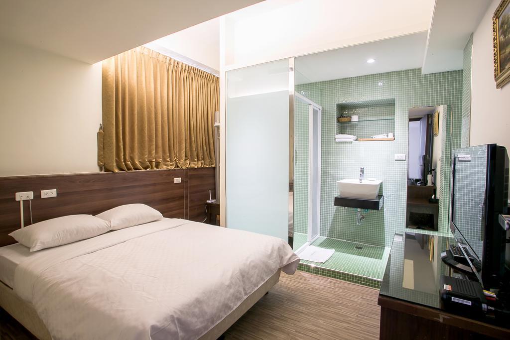Huang Shin Business Hotel-Chung Kang Taichung Exterior photo
